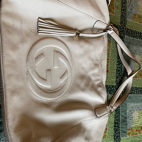 Large cream Gucci Soho large leather tote. Preloved with wear but life left! - Picture 2 of 13
